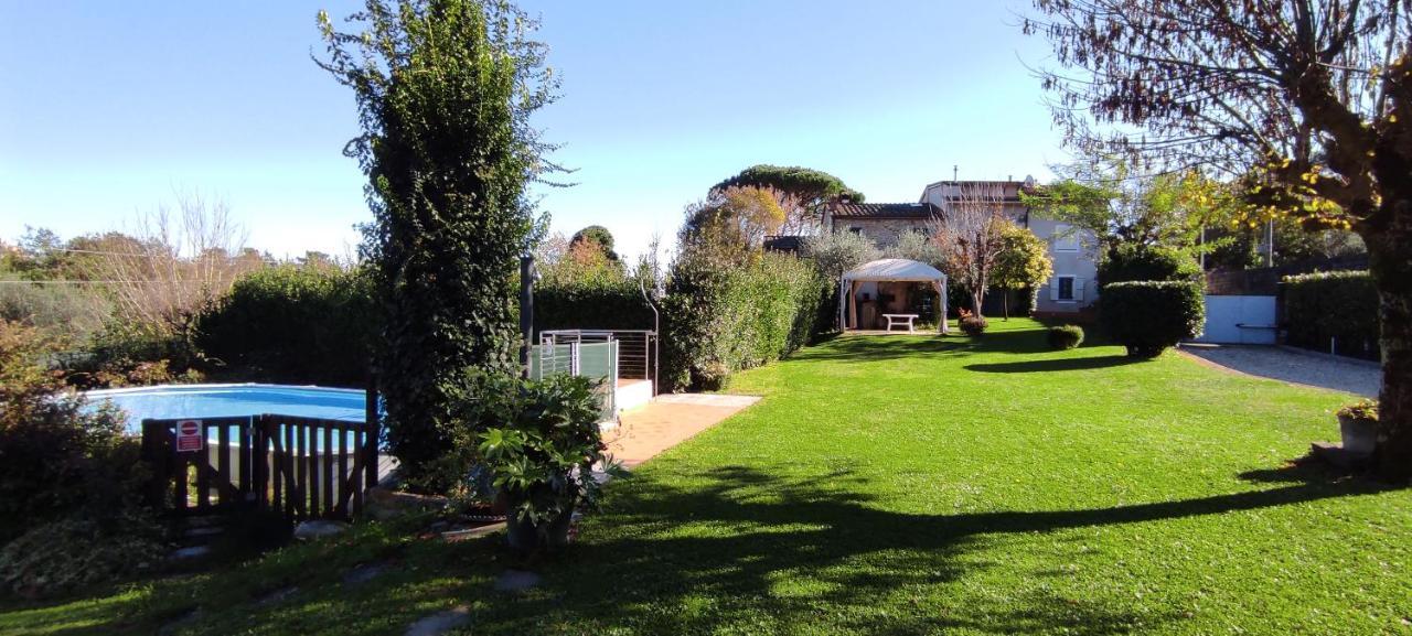 Casa Del Merlo SantʼAndrea di Compito Exteriör bild