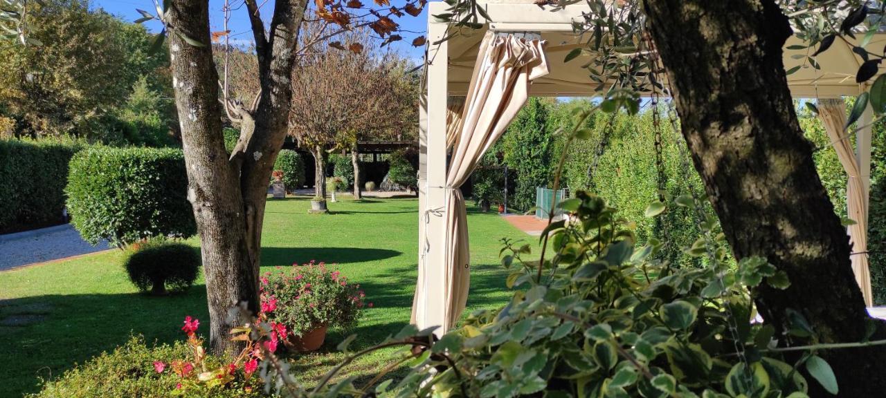 Casa Del Merlo SantʼAndrea di Compito Exteriör bild